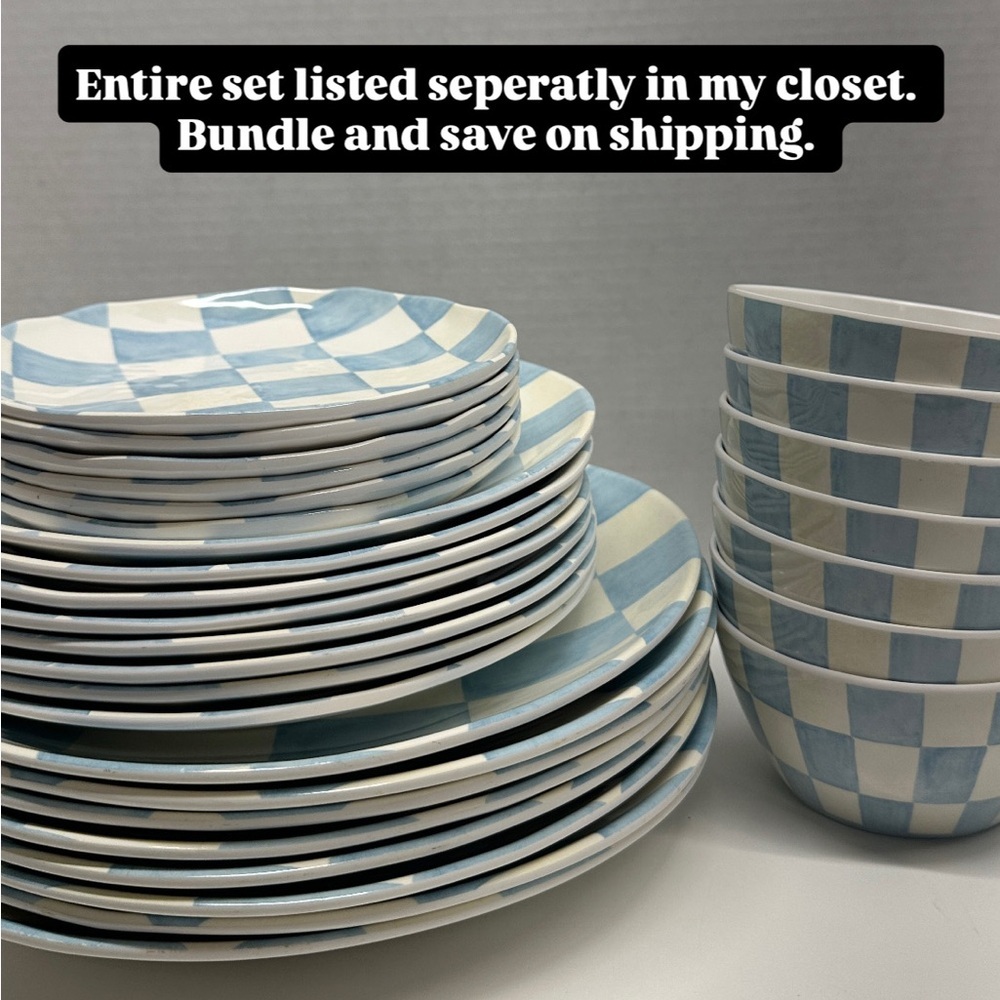 Blue White Checkered Melamine Round 8.5" Salad Plates Indoor Outdoor Set of 4 - Picture 6 of 7